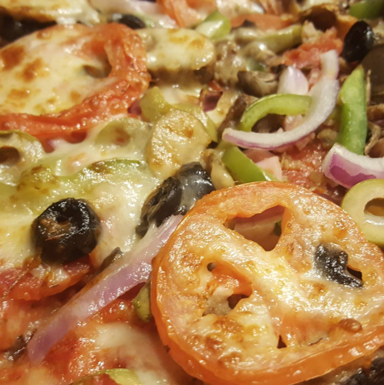 DiOrios Pizza 768x769