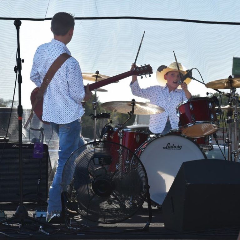 image0000001 1 768x767